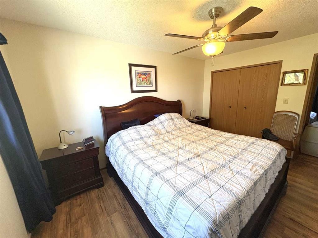 









42567


Highway 856

,
Rural Flagstaff County,




AB
T0B 1N0

