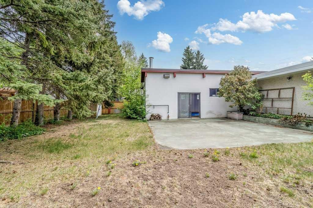 









3515


43A

Avenue,
Red Deer,




AB
T4N 3E9

