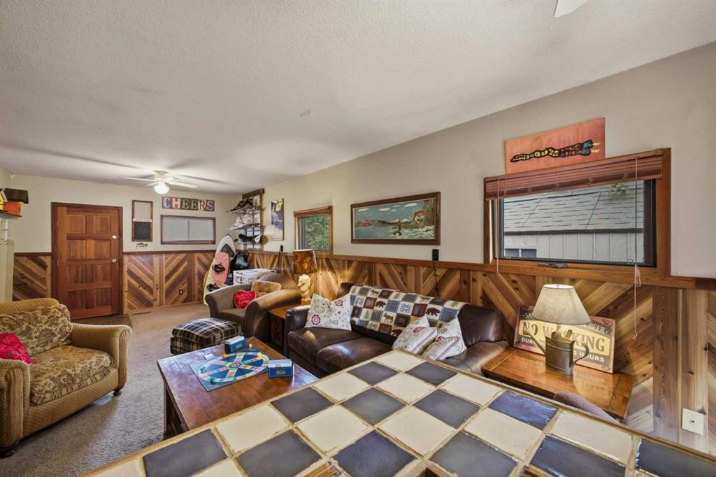 









41513


Highway 771

, 20,
Rural Lacombe County,




AB
T0C 0J0

