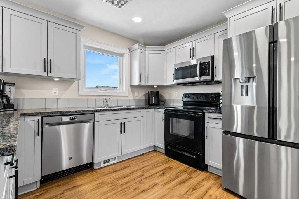 









87


Almond

Crescent,
Blackfalds,




AB
T4M 0J5

