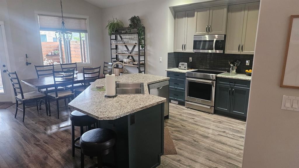 









3505


52

Street,
Camrose,




AB
T4V5H6

