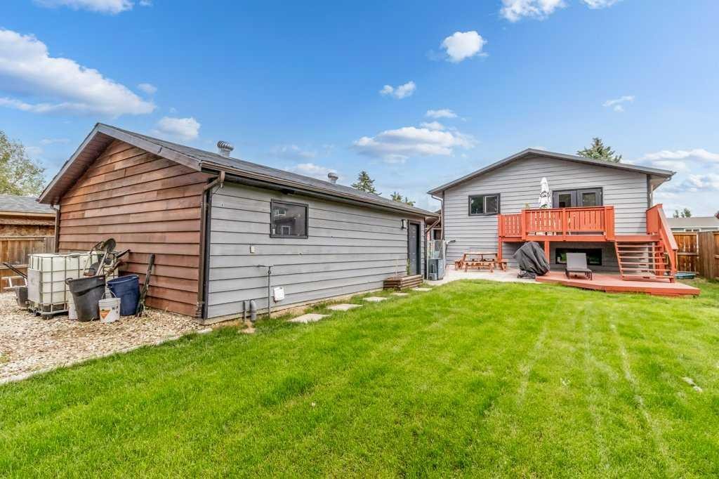 









16


Willow

Street,
Sylvan Lake,




AB
T4S 1M1

