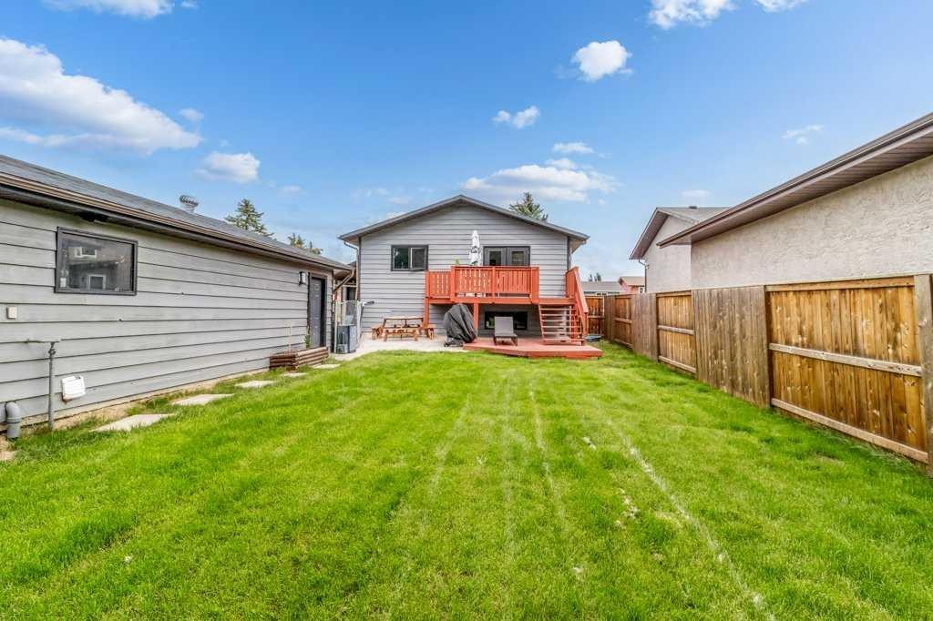 









16


Willow

Street,
Sylvan Lake,




AB
T4S 1M1

