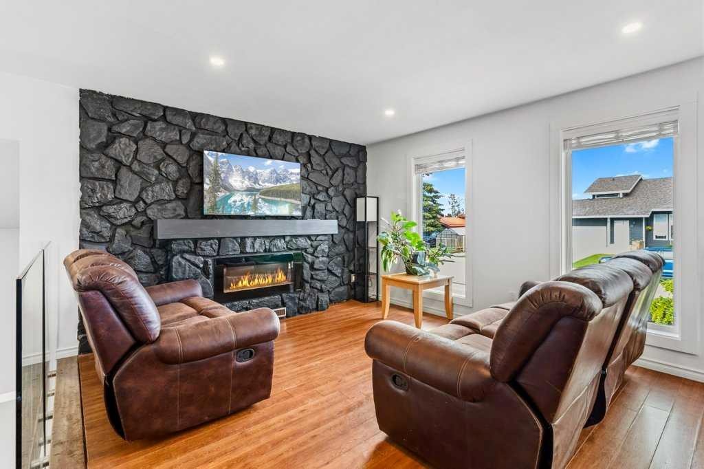 









16


Willow

Street,
Sylvan Lake,




AB
T4S 1M1

