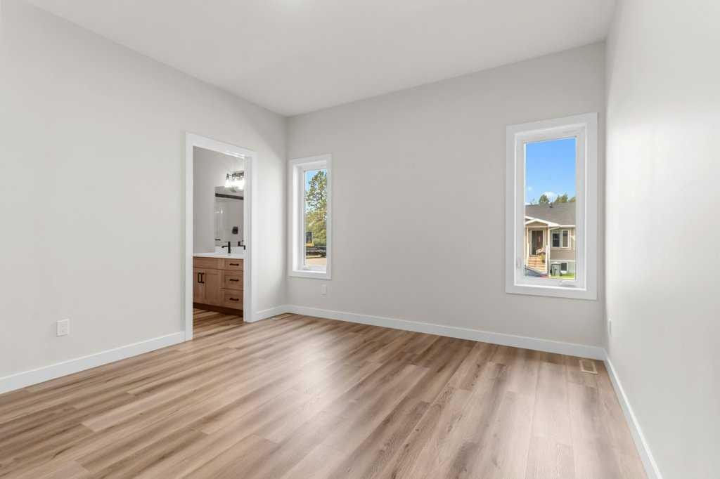 









4814


55

Avenue,
Bentley,




AB
T0C 0J0

