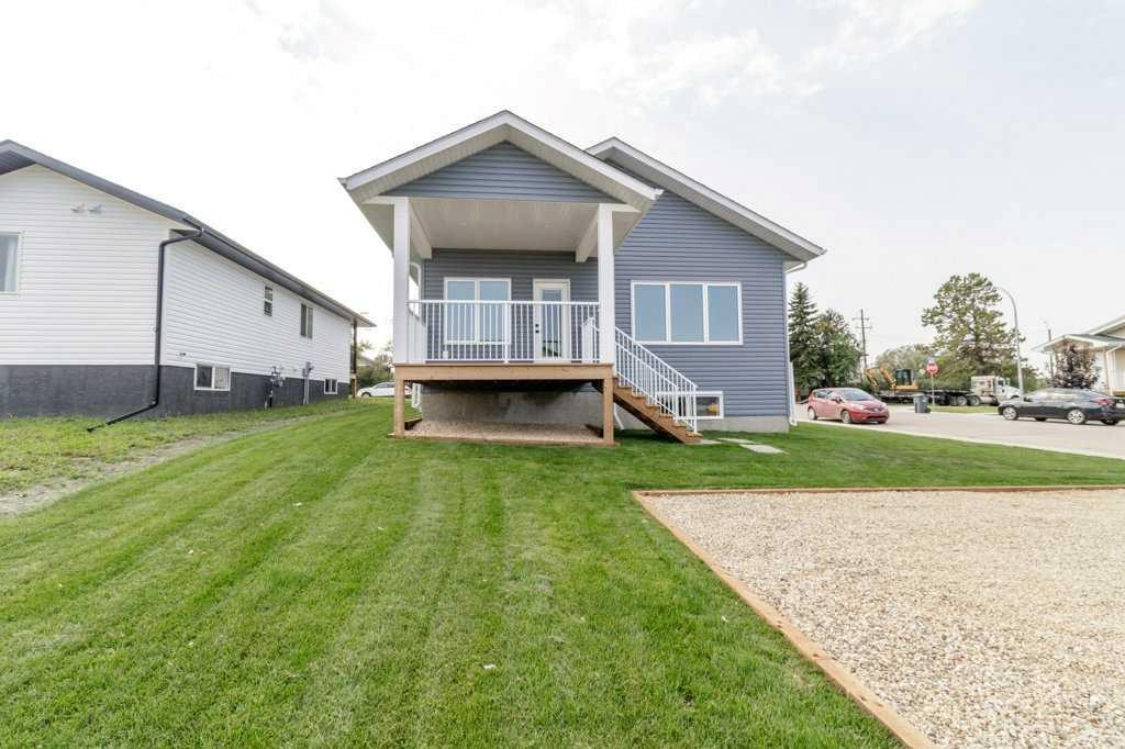 









4814


55

Avenue,
Bentley,




AB
T0C 0J0

