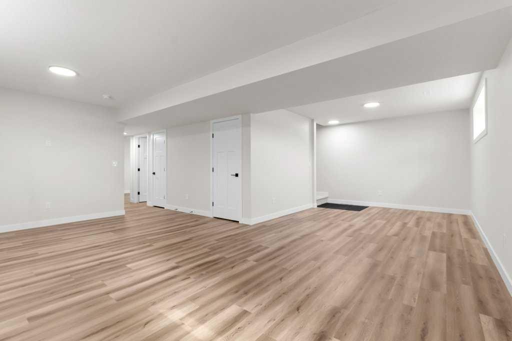 









4814


55

Avenue,
Bentley,




AB
T0C 0J0

