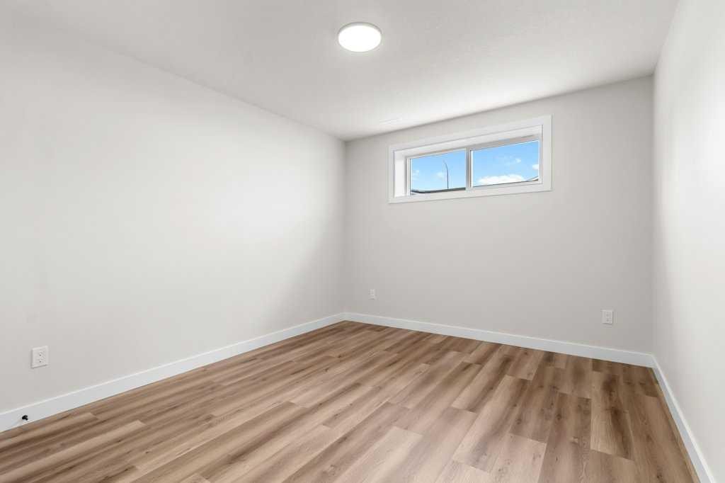 









4814


55

Avenue,
Bentley,




AB
T0C 0J0

