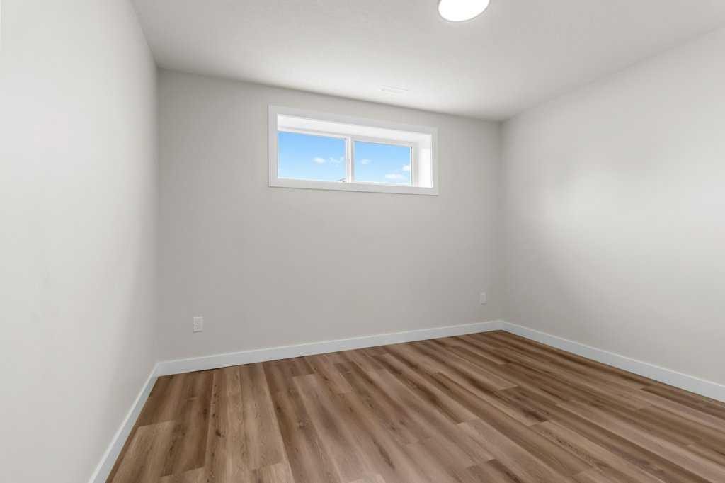 









4814


55

Avenue,
Bentley,




AB
T0C 0J0

