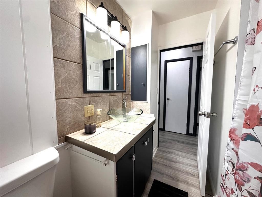 









5217


53A

Avenue,
Camrose,




AB
T4V0Y7

