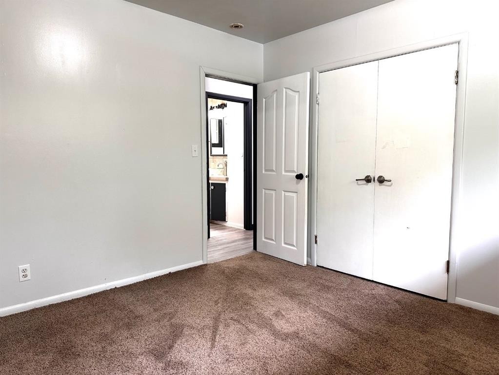 









5217


53A

Avenue,
Camrose,




AB
T4V0Y7

