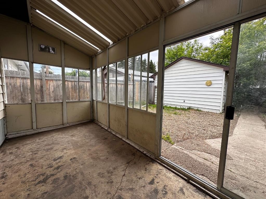 









5217


53A

Avenue,
Camrose,




AB
T4V0Y7

