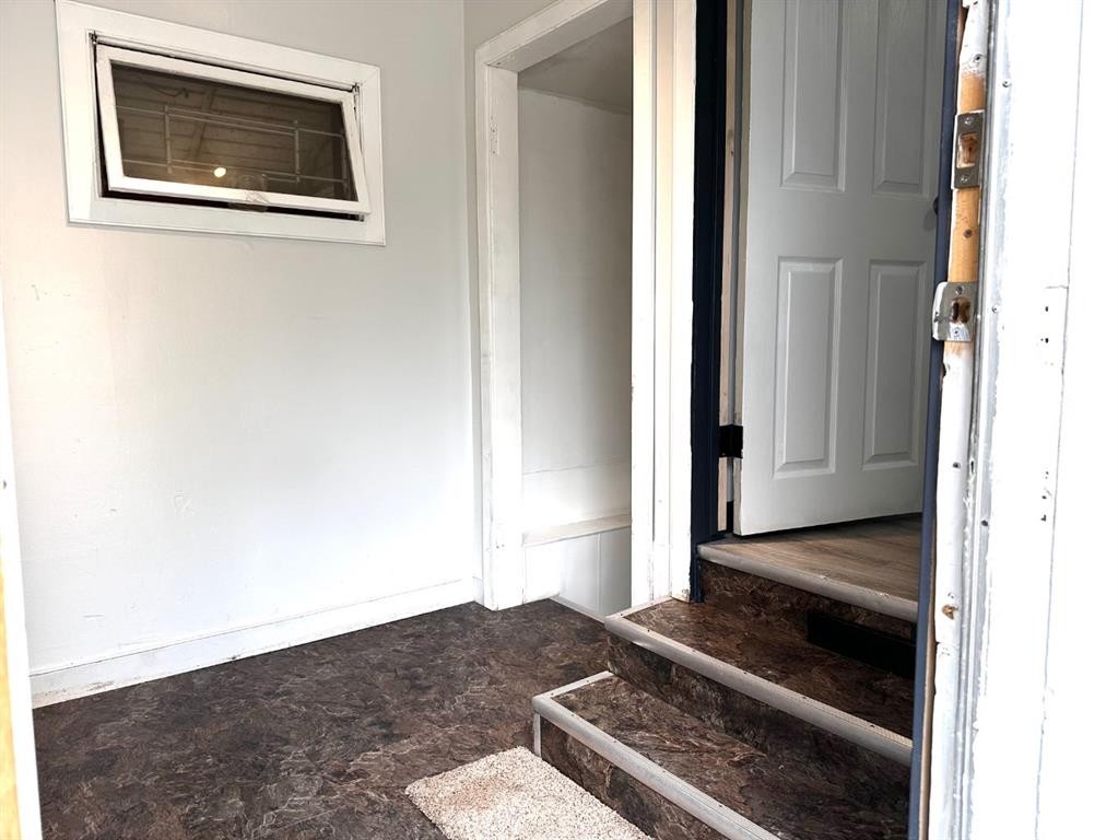 









5217


53A

Avenue,
Camrose,




AB
T4V0Y7

