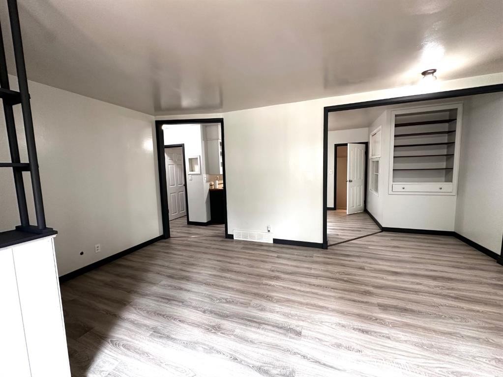 









5217


53A

Avenue,
Camrose,




AB
T4V0Y7

