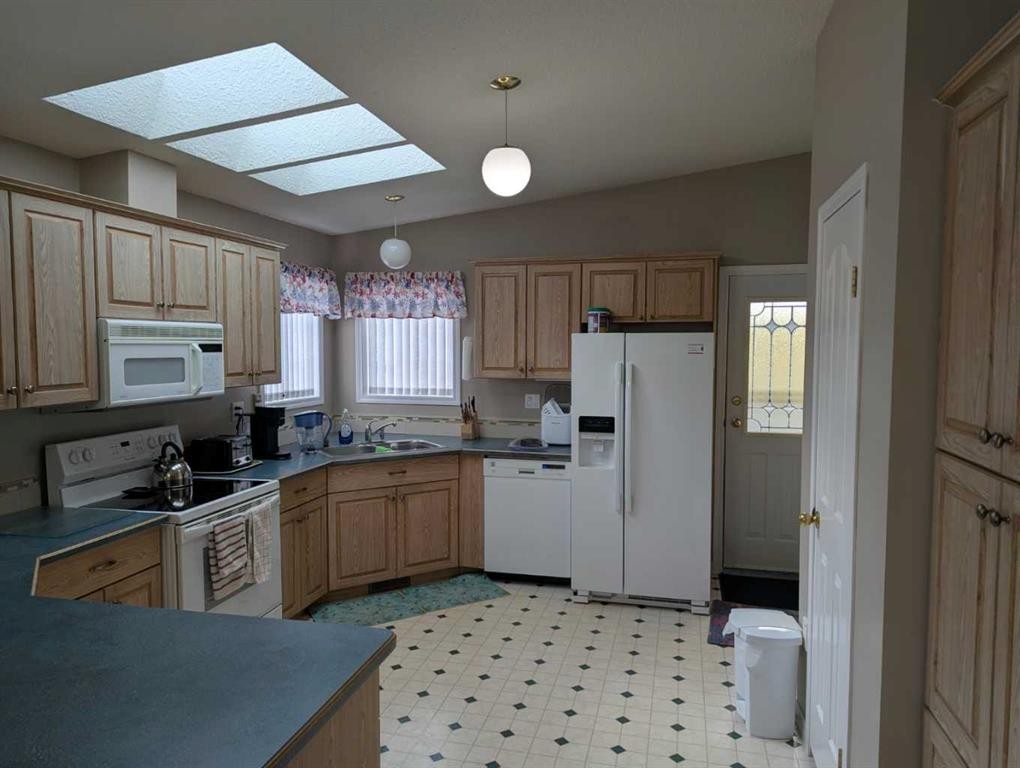 









4926


59

Street,
Killam,




AB
T0B2L0

