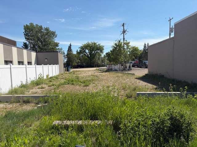 









5039


50

Street,
Sylvan Lake,




AB
T4S 1P9

