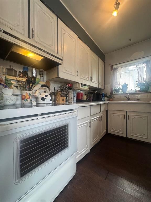 









4203


106

Avenue,
Edmonton,




AB
T6A 1E1

