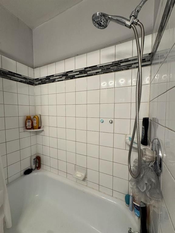 









4203


106

Avenue,
Edmonton,




AB
T6A 1E1

