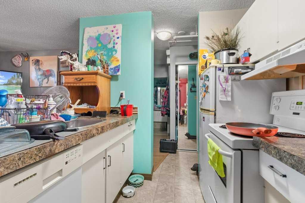 









4700


55

Street, 107,
Red Deer,




AB
T4N 2H8

