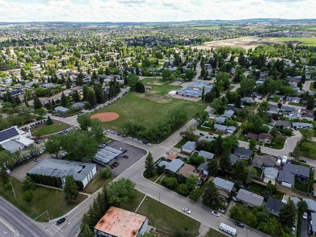 









5


Selkirk

Boulevard,
Red Deer,




AB
T4N 0G1

