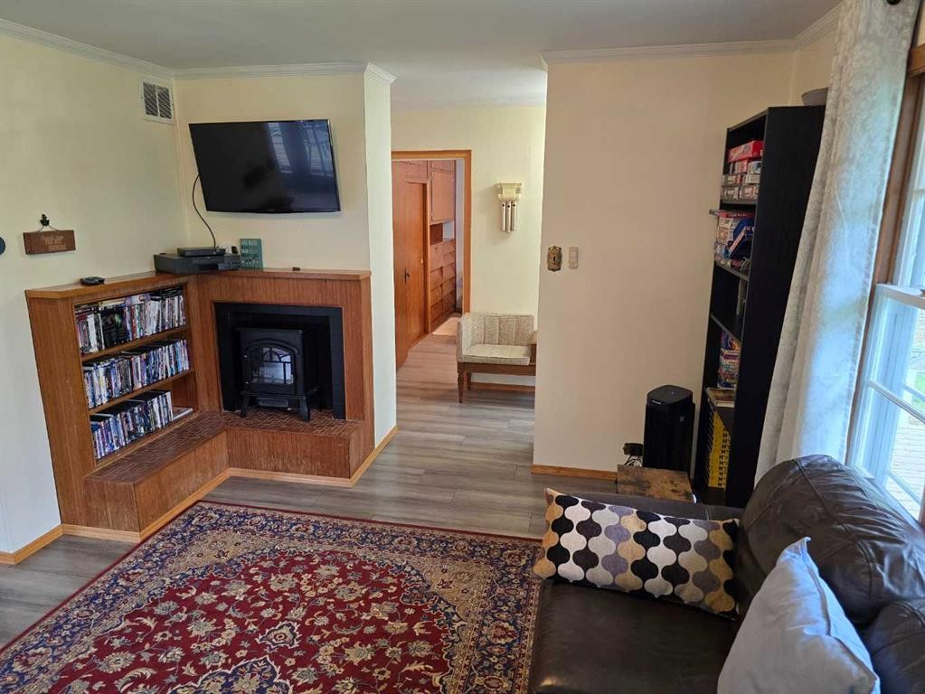 









28126


Township Road 411

, 356,
Rural Lacombe County,




AB
T4L 2N3

