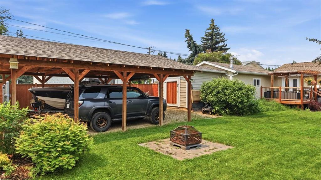 









5721


55

Avenue,
Lacombe,




AB
T4L1L8

