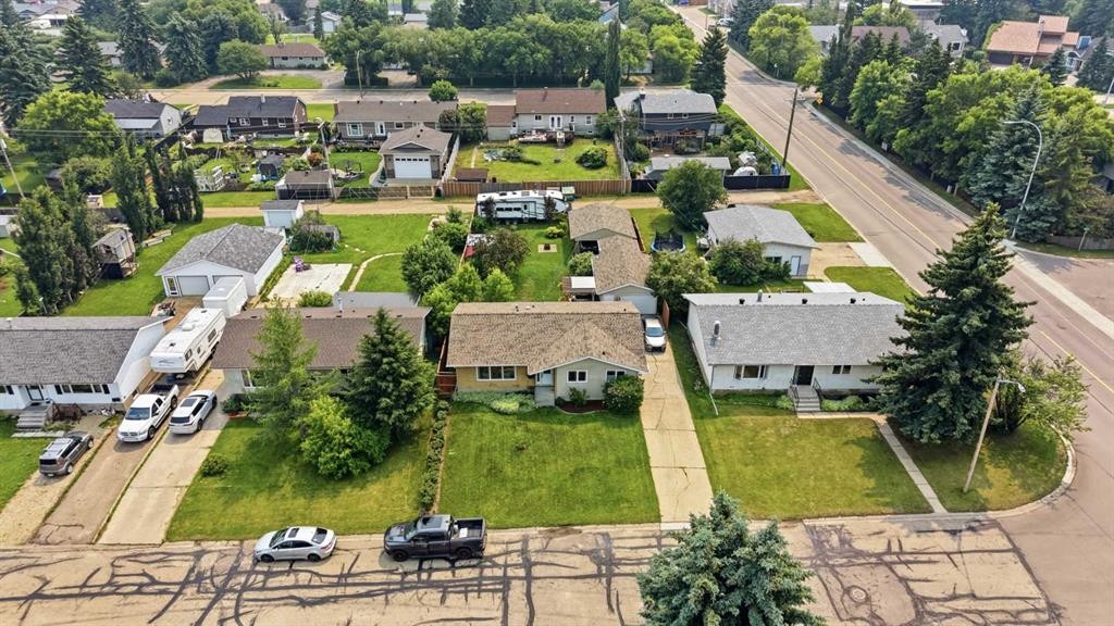









5721


55

Avenue,
Lacombe,




AB
T4L1L8

