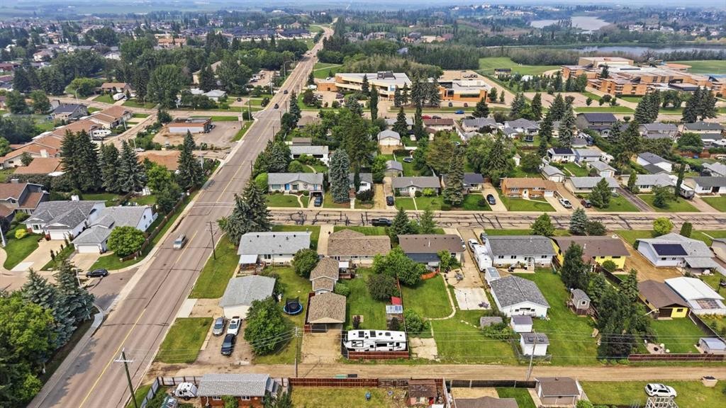 









5721


55

Avenue,
Lacombe,




AB
T4L1L8

