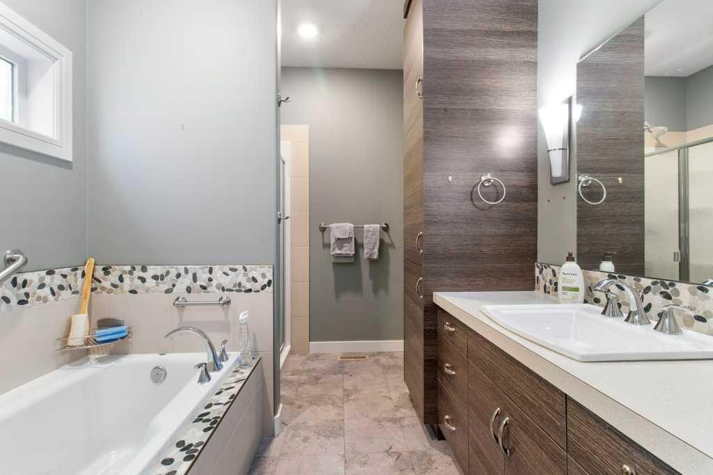 









12


Beardsley

Crescent,
Lacombe,




AB
T4L 0G4

