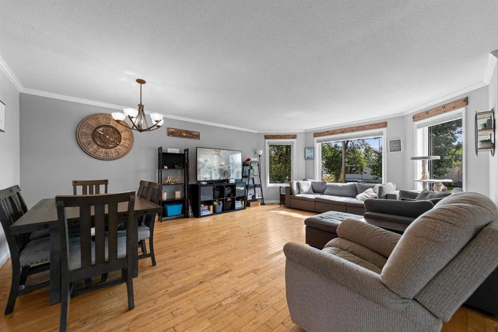 









5224


43

Street,
Camrose,




AB
T4V 1B7

