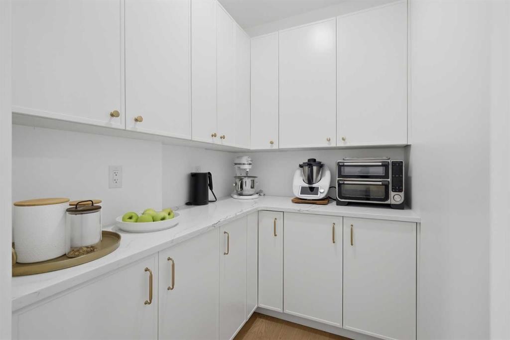 









6


Mitchell

Crescent,
Blackfalds,




AB
T4M 0H4

