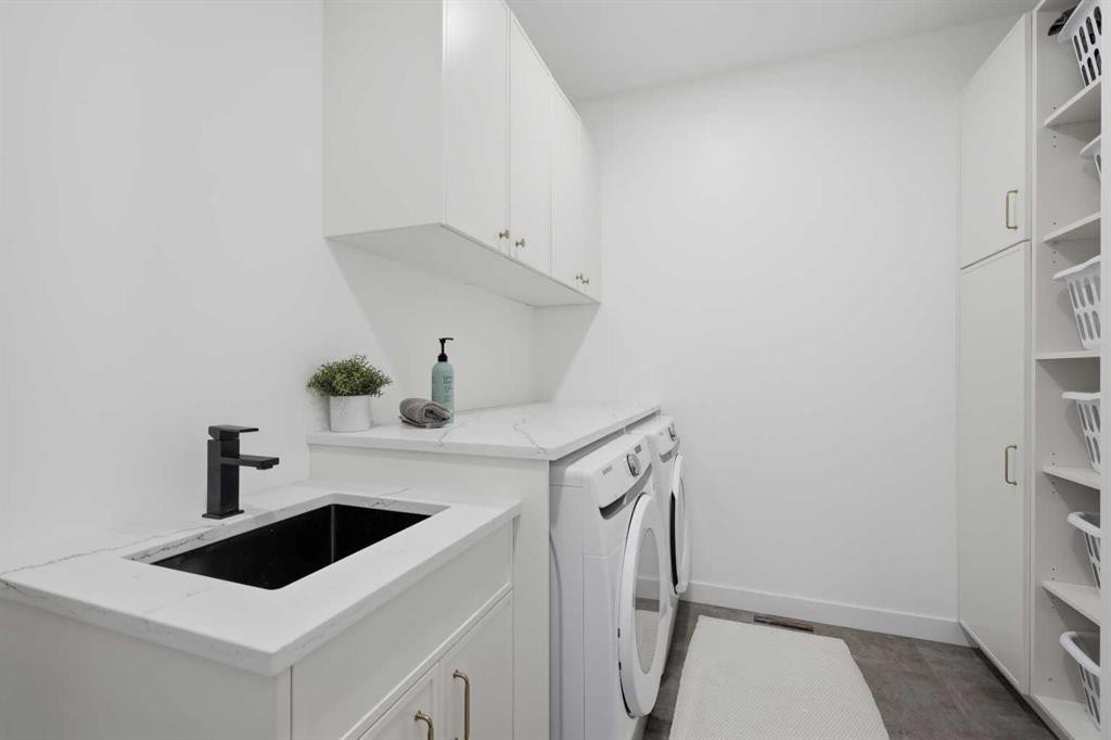 









6


Mitchell

Crescent,
Blackfalds,




AB
T4M 0H4

