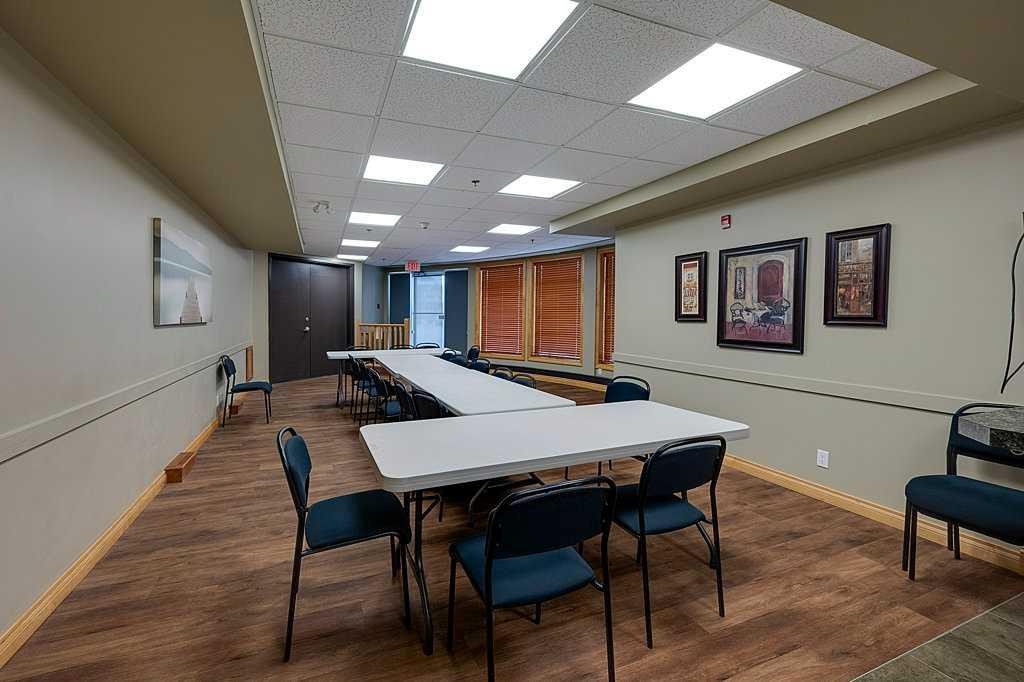 









5040


53

Street, 413,
Sylvan Lake,




AB
T4S 0A1

