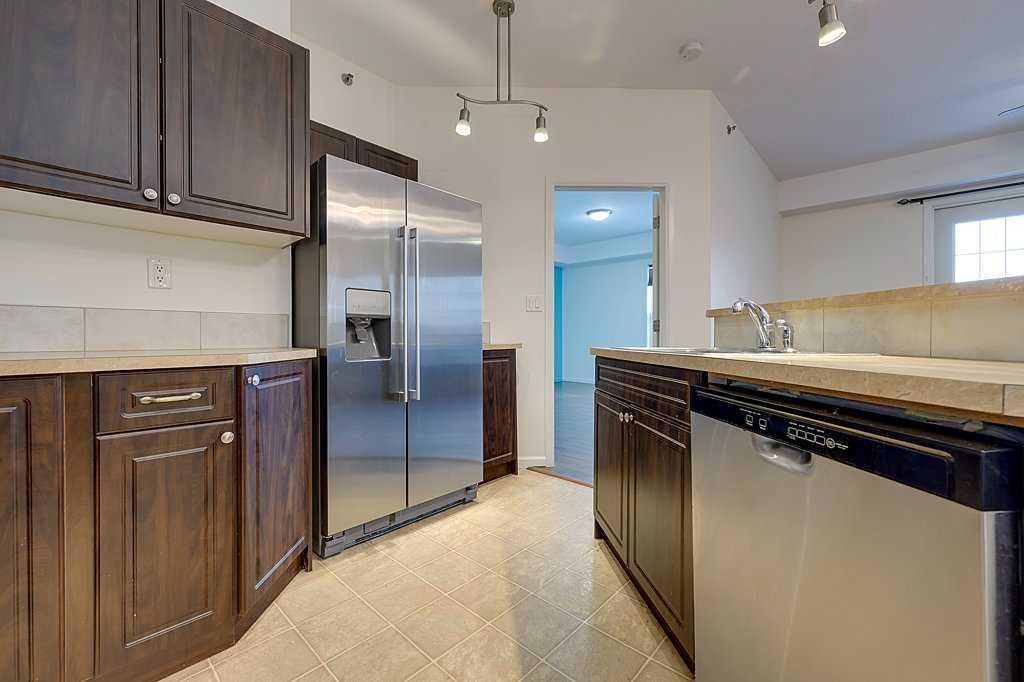 









5040


53

Street, 413,
Sylvan Lake,




AB
T4S 0A1

