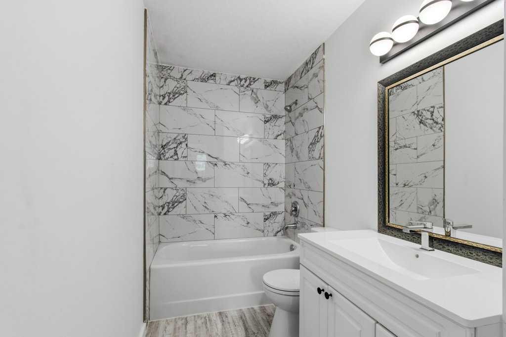 









4719


46

Avenue,
Sylvan Lake,




AB
T4S 1L4

