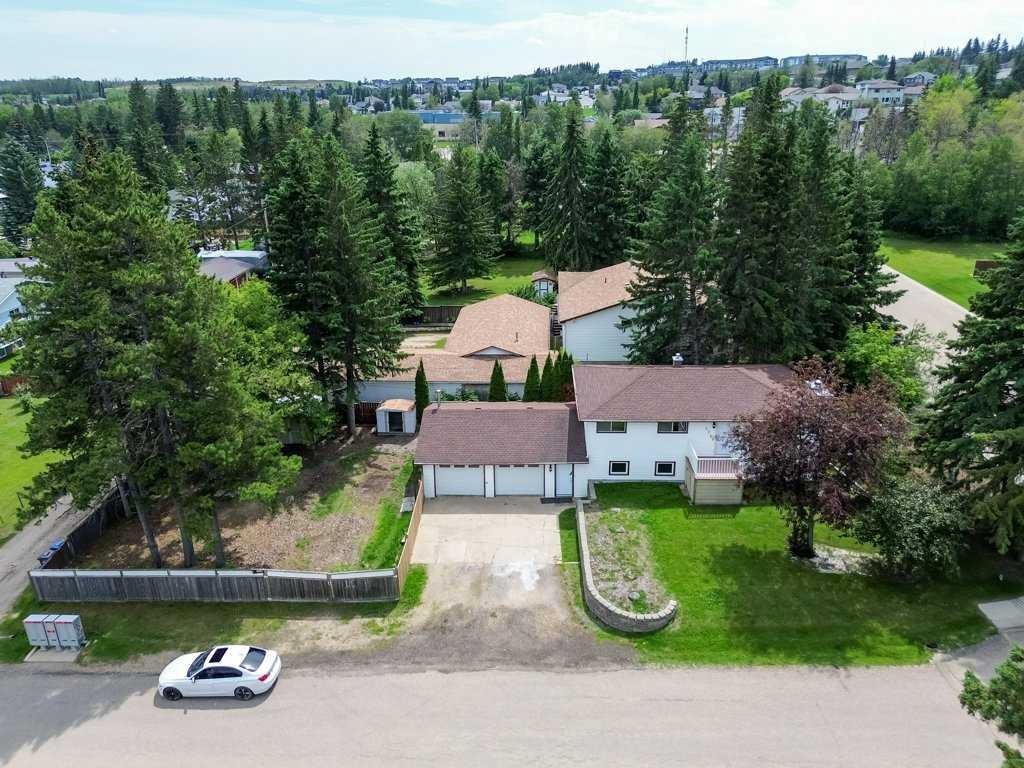 









4719


46

Avenue,
Sylvan Lake,




AB
T4S 1L4

