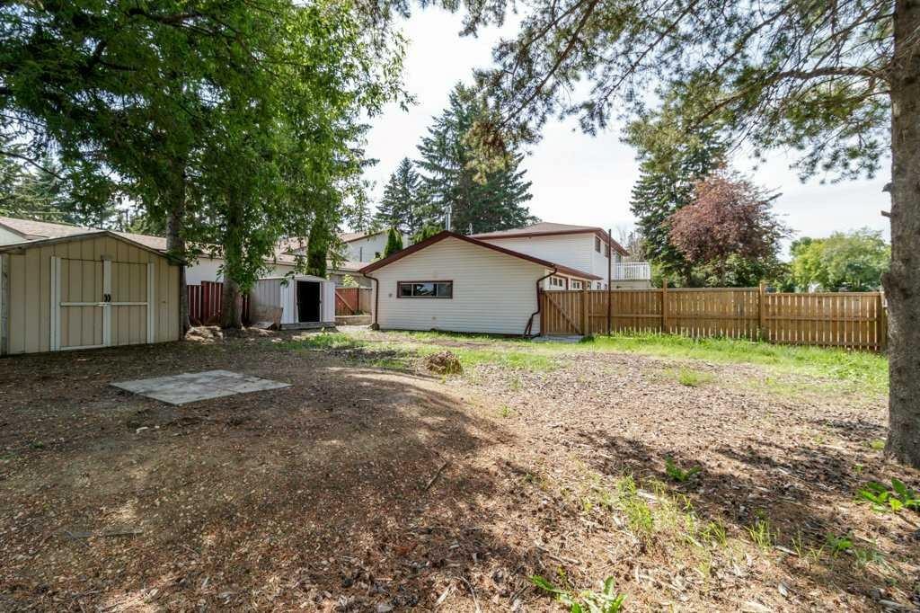 









4719


46

Avenue,
Sylvan Lake,




AB
T4S 1L4

