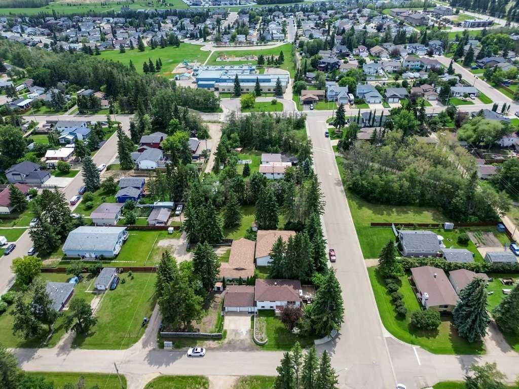 









4719


46

Avenue,
Sylvan Lake,




AB
T4S 1L4

