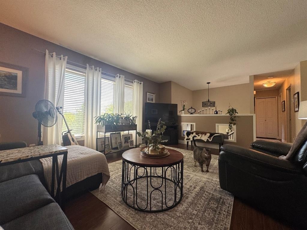 









5001


45

Street,
Sedgewick,




AB
T0B0C4

