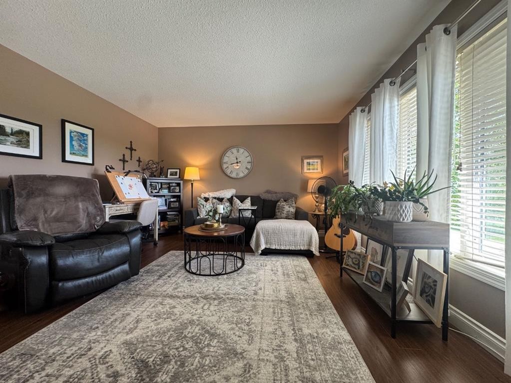 









5001


45

Street,
Sedgewick,




AB
T0B0C4

