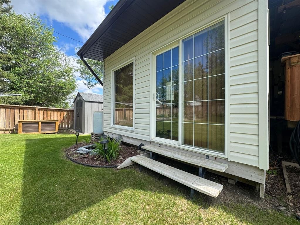 









5001


45

Street,
Sedgewick,




AB
T0B0C4

