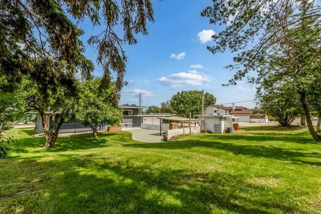 









5307


48

Avenue,
Sylvan Lake,




AB
T4S 1G5

