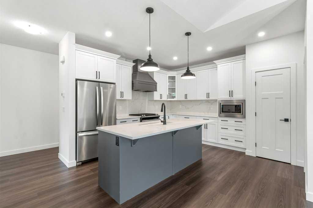 









3902


46

Street,
Red Deer,




AB
T4N 1M1

