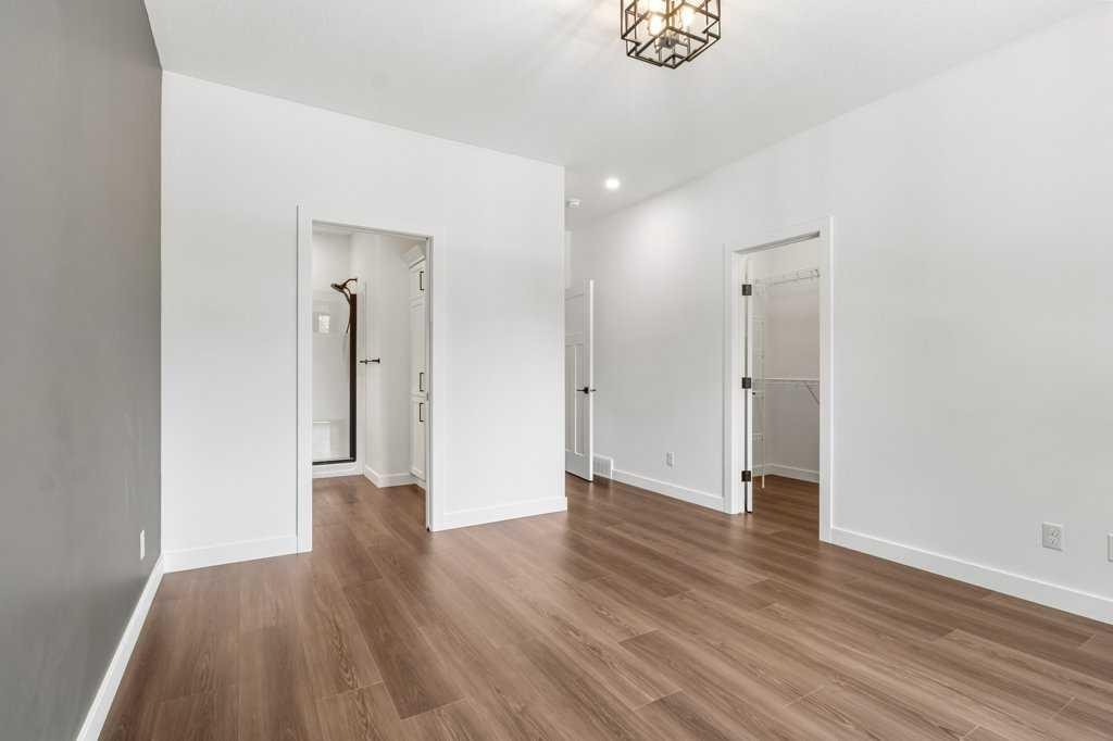 









3902


46

Street,
Red Deer,




AB
T4N 1M1


