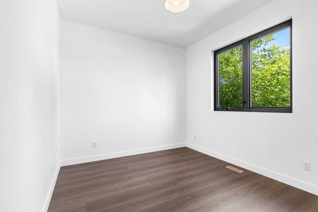 









3902


46

Street,
Red Deer,




AB
T4N 1M1

