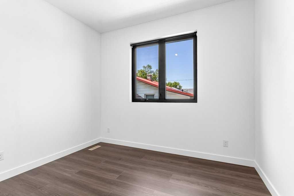 









3902


46

Street,
Red Deer,




AB
T4N 1M1

