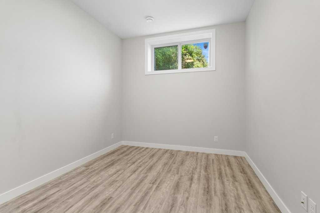 









3902


46

Street,
Red Deer,




AB
T4N 1M1

