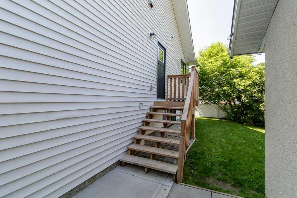 









3902


46

Street,
Red Deer,




AB
T4N 1M1

