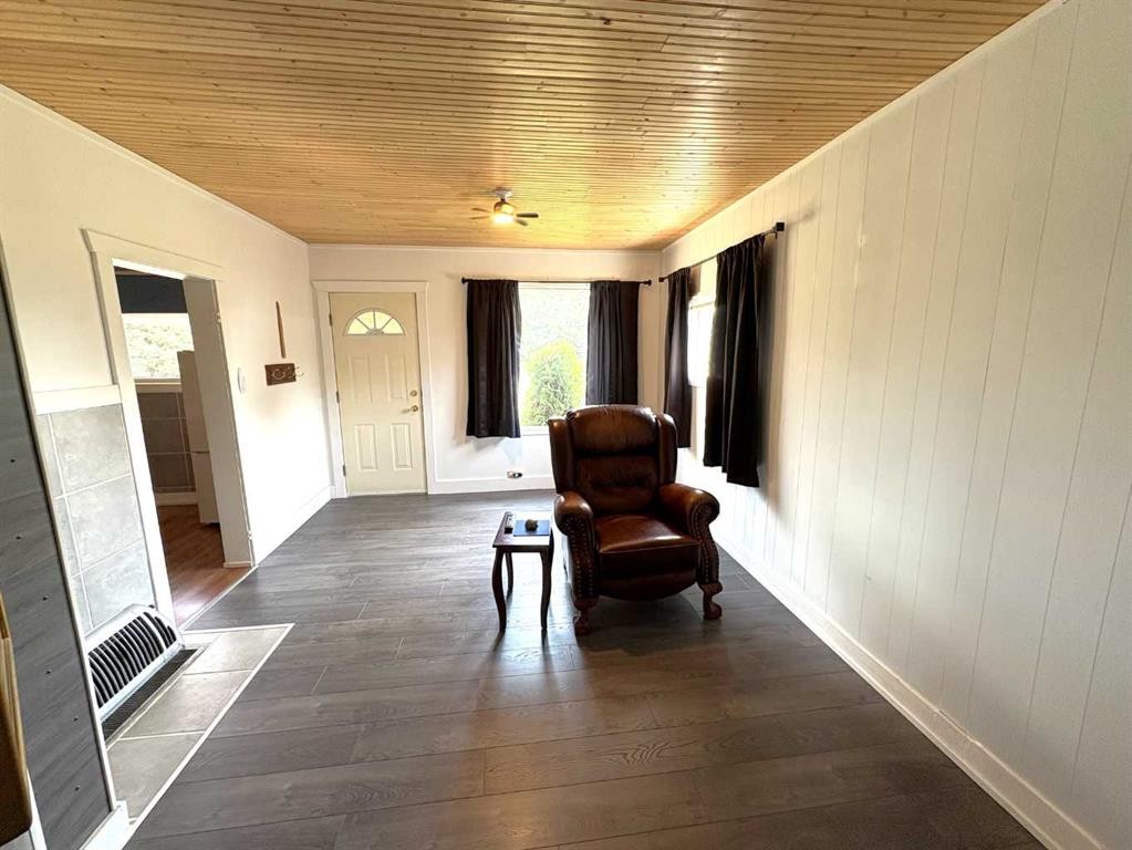 









109


Brownlee

Street,
Heisler,




AB
T0B 2A0

