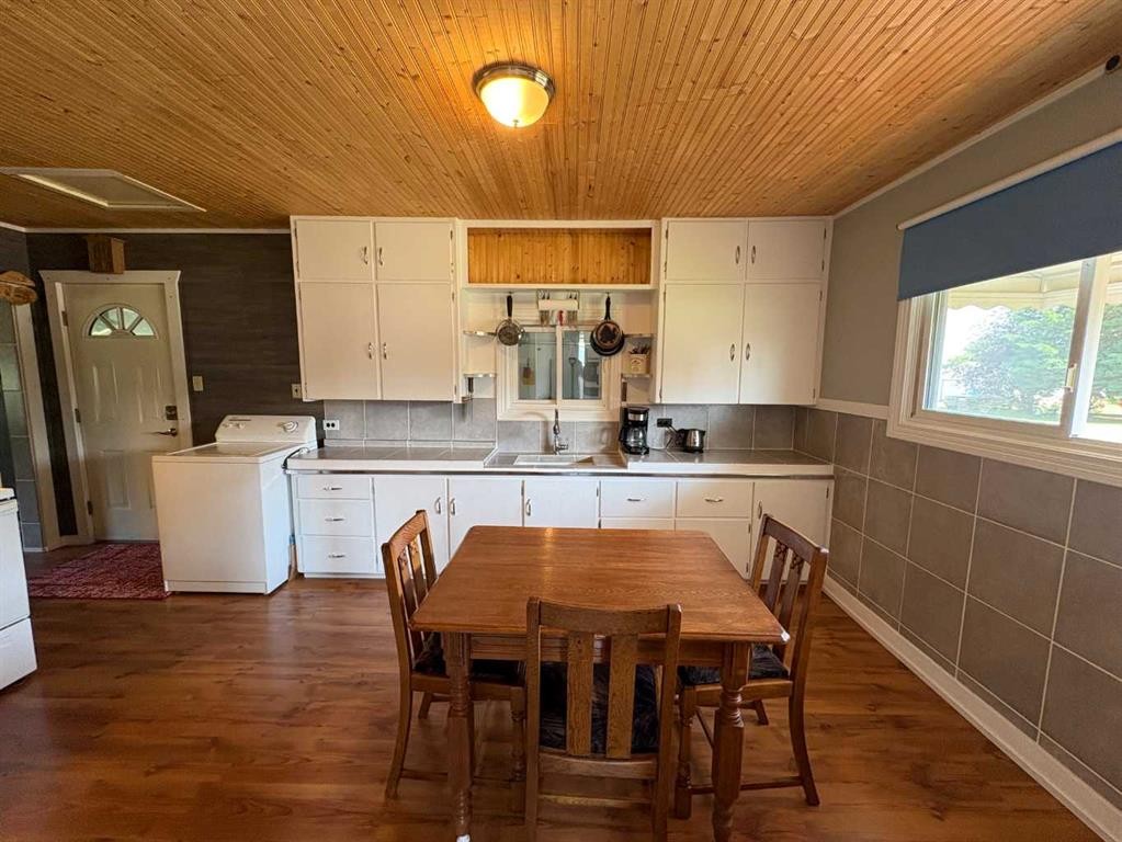 









109


Brownlee

Street,
Heisler,




AB
T0B 2A0

